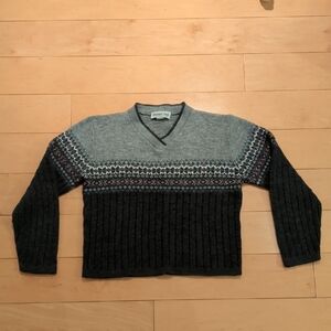 Vintage V-Neck Sweater in Gray And Green, Size Large